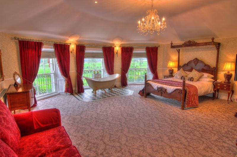 Bellingham Castle Hotell Dundalk Exteriör bild